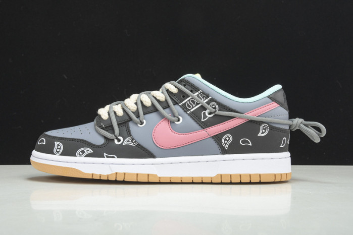 Travis Scott x Nike SB Dunk Low SE HD0952-001