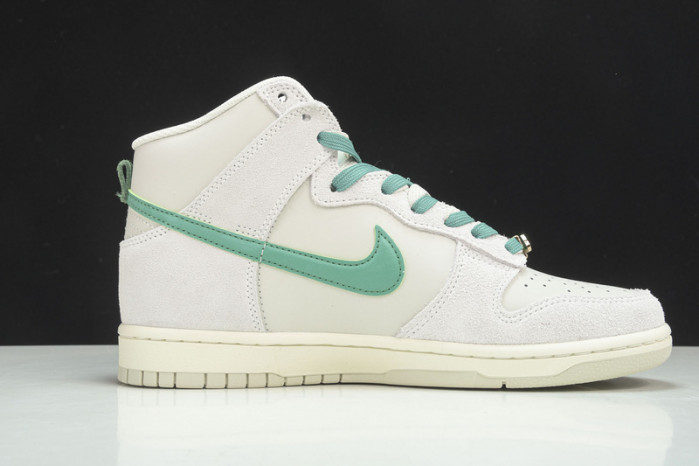 Nike Dunk High SE First Use Sail (GS) - DD0733-001