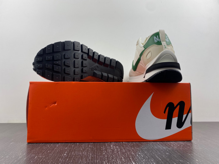 Sacai x VaporWaffle “Tour Yellow ” DD1875-102