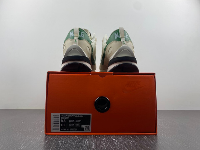 Sacai x VaporWaffle “Tour Yellow ” DD1875-102