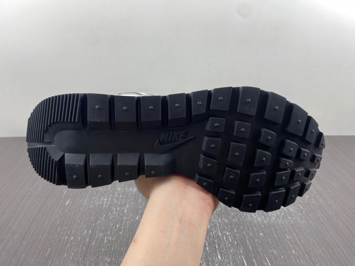 Sacai x VaporWaffle “Tour Yellow ” DD1875-101