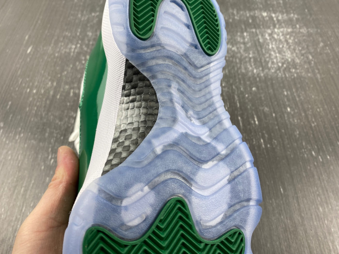 Air Jordan 11  CT8012-113