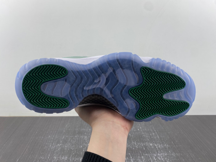 Air Jordan 11  CT8012-113