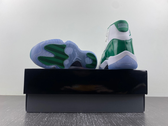 Air Jordan 11  CT8012-113