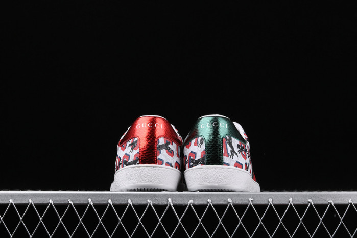 G*u*i sneaker