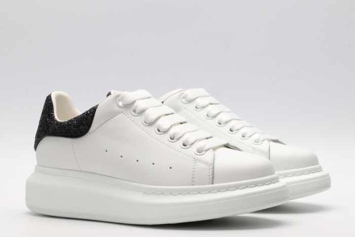 Alexander McQueen sneaker