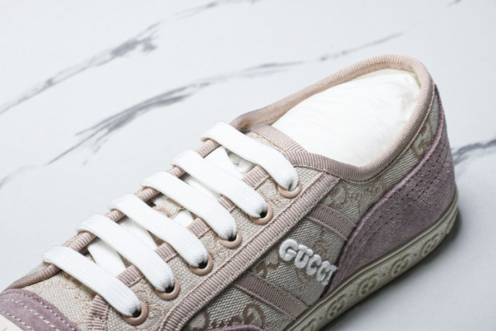 G*u*i sneaker