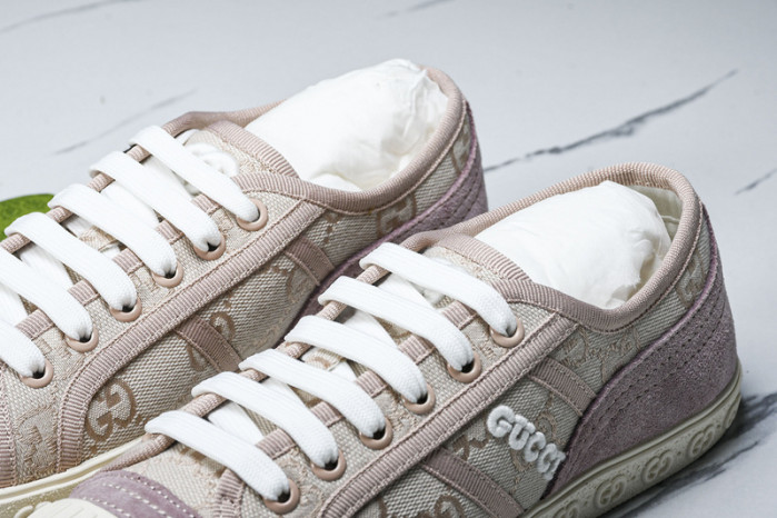 G*u*i sneaker
