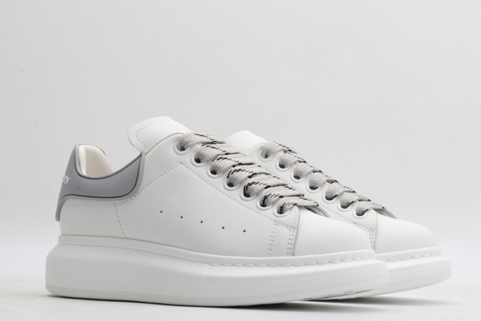 Alexander McQueen sneaker