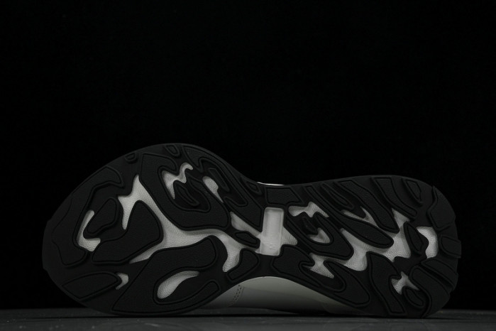 Alexander McQueen sneaker