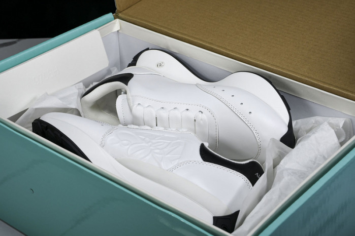 Alexander McQueen sneaker