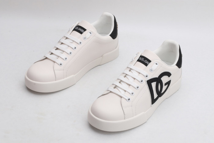 DG sneaker