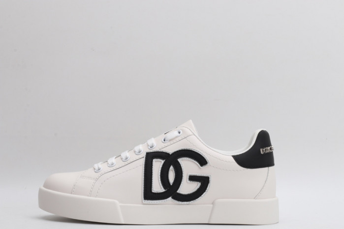 DG sneaker