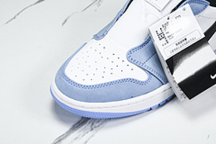 Air Jordan 1 Mule  FJ1214-400