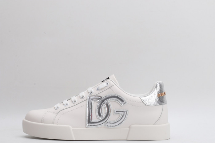 DG sneaker