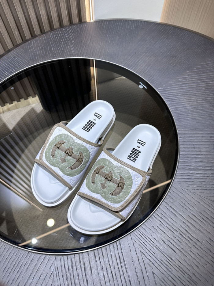 G DESIGNER SLIPPERS