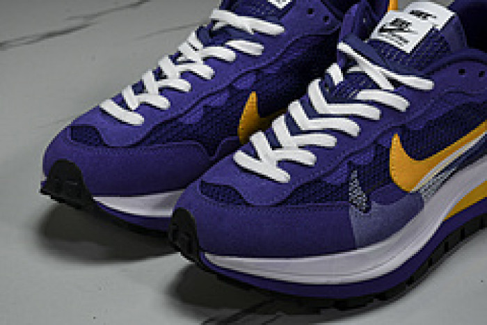 Sacai x Nk VaporWaffle 3.0 CV1363-103