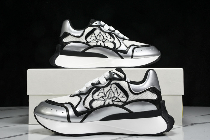 Alexander McQueen sneaker
