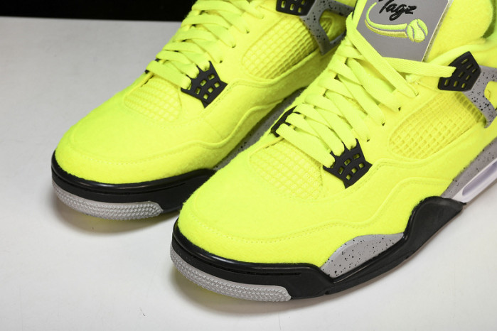 AIR JORDAN 4 RETRO SP DV6773-700