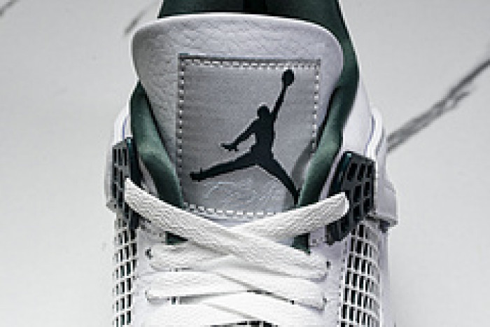 Air Jordan 4 “Oxidized Green” FQ8138-103