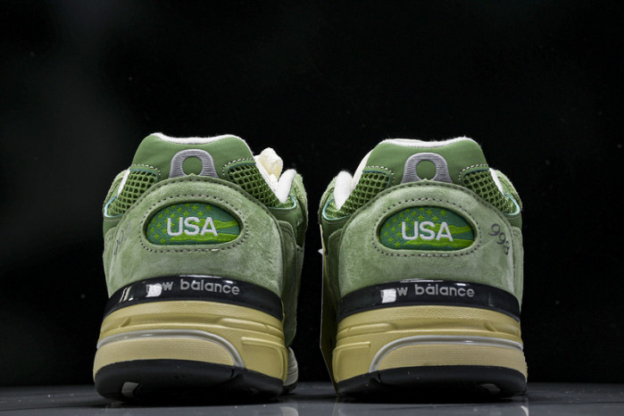 New Balance  U993GW