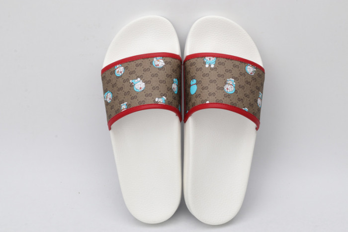 G DESIGNER SLIPPERS