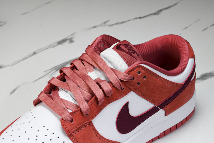 NIKE DUNK LOW VDAY FQ7056 100