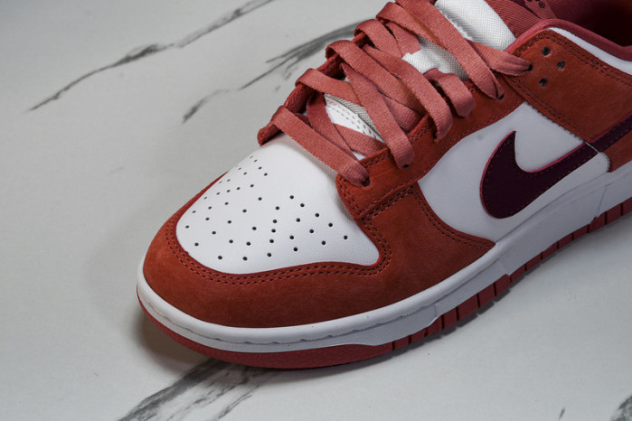 NIKE DUNK LOW VDAY FQ7056 100