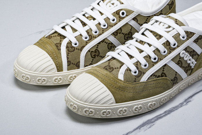 G*u*i sneaker