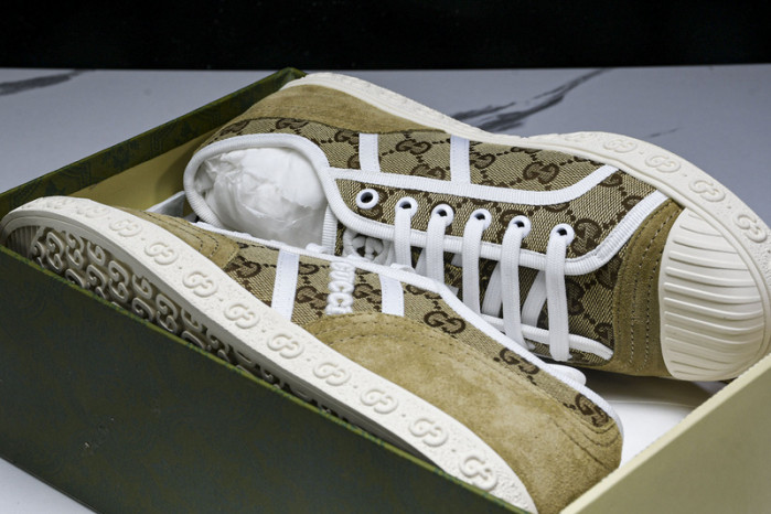 G*u*i sneaker