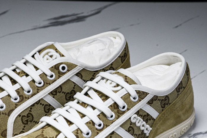 G*u*i sneaker