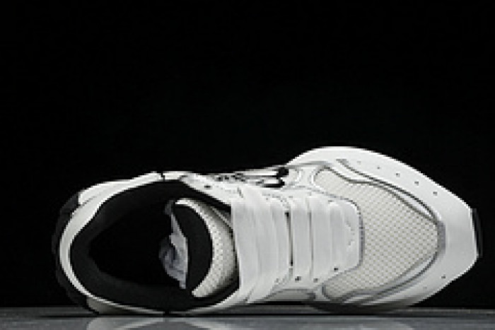 Alexander McQueen sneaker