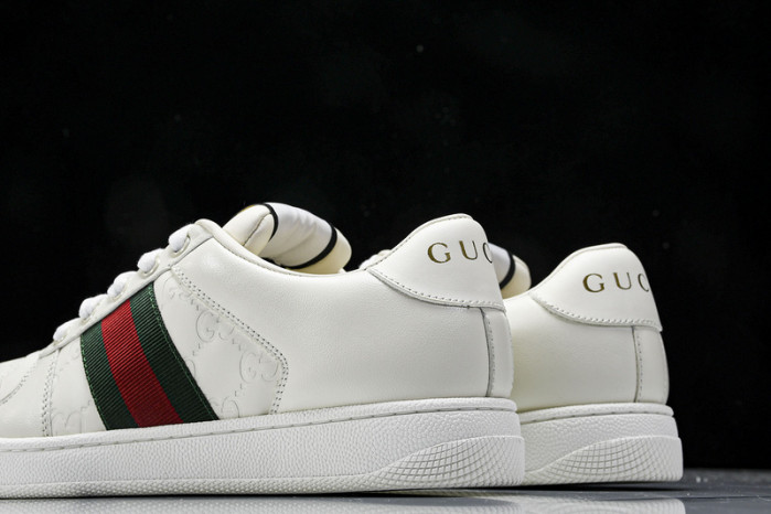 G*u*i sneaker