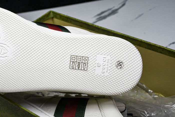 G*u*i sneaker