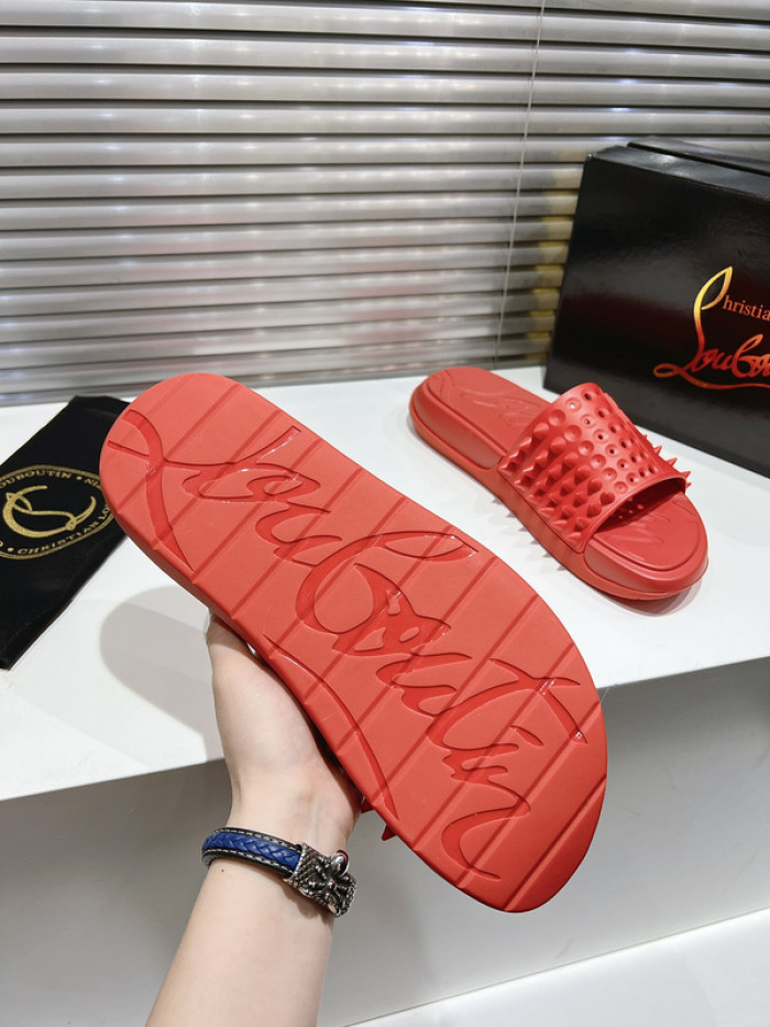 CL SLIPPERS