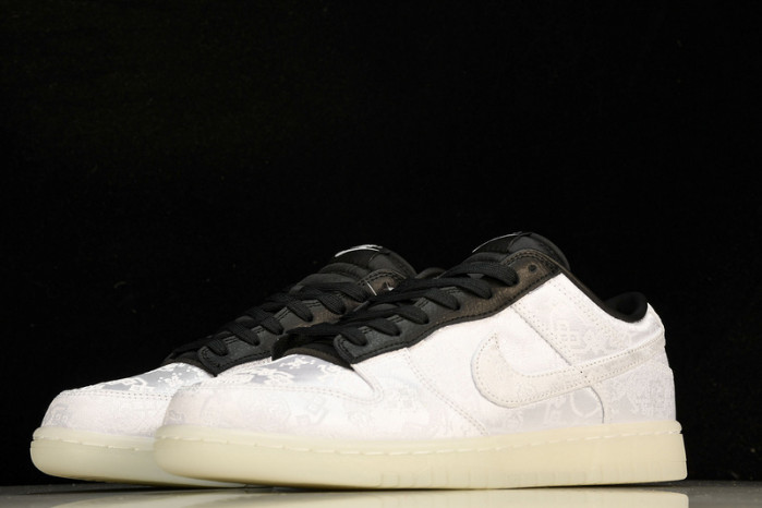 CLOT x fragment x Nike Dunk Low FN0315-110