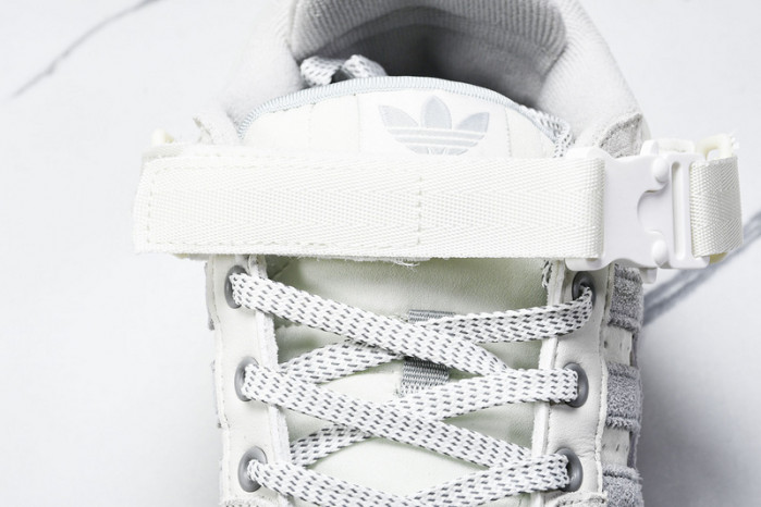 Bad Bunny Forum Low   HQ2153