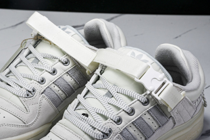 Bad Bunny Forum Low   HQ2153