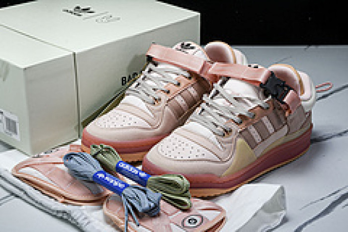 Bad Bunny Forum Low   GW0265