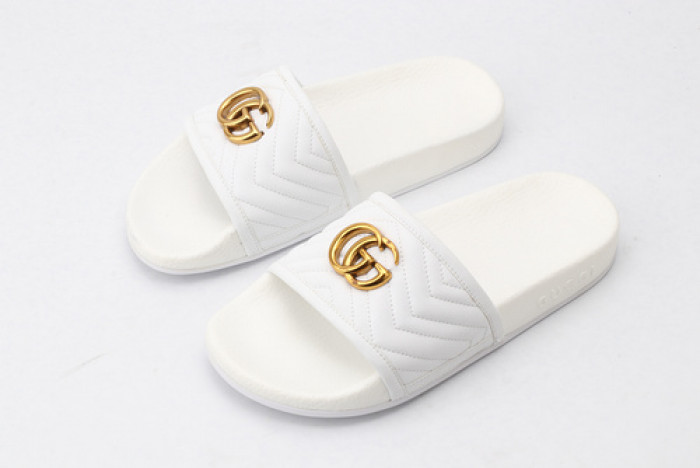 G DESIGNER SLIPPERS