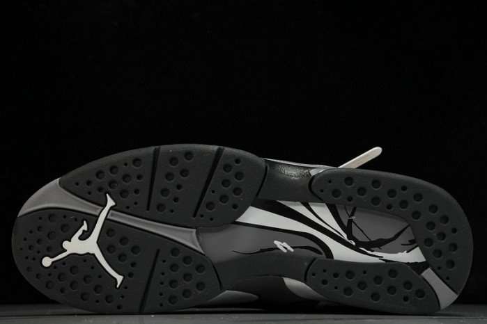 AIR JORDAN 8 RETRO  Winterized “Gunsmoke” 305381-025