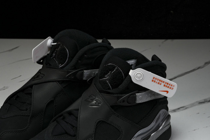 AIR JORDAN 8 RETRO  Winterized “Gunsmoke” 305381-025
