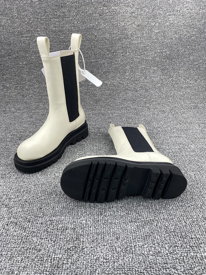 b0tte*a Ven*ta sneaker