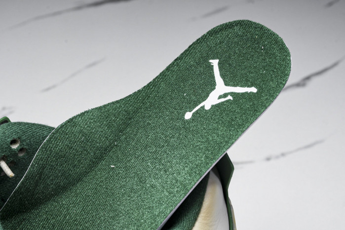 Jordan Air Jordan 4 Retro  DC7770-106