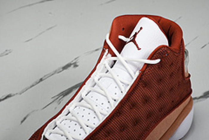 Air Jordan 13 “Dune Red”  DJ5982-601