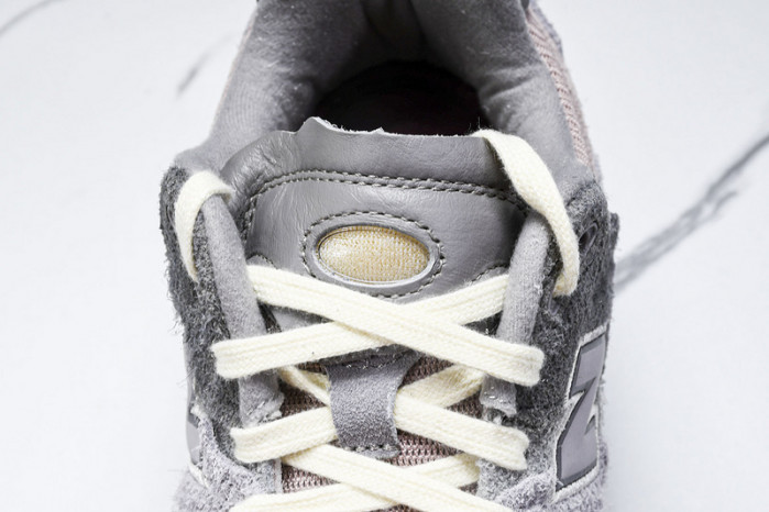 New Balance  M2002RDY