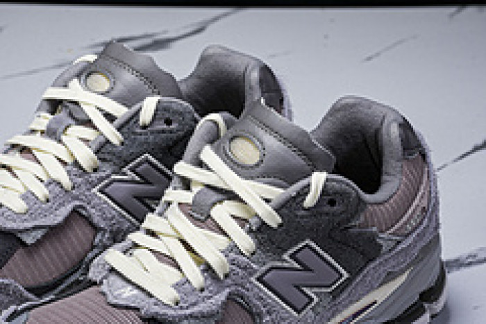 New Balance  M2002RDY