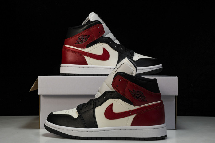 WMNS Air Jordan 1 Mid“Black Toe”  BQ6472-160