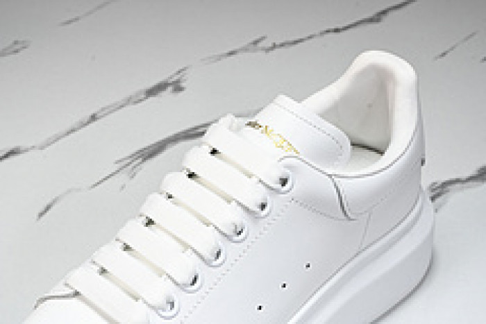 Alexander McQueen sneaker