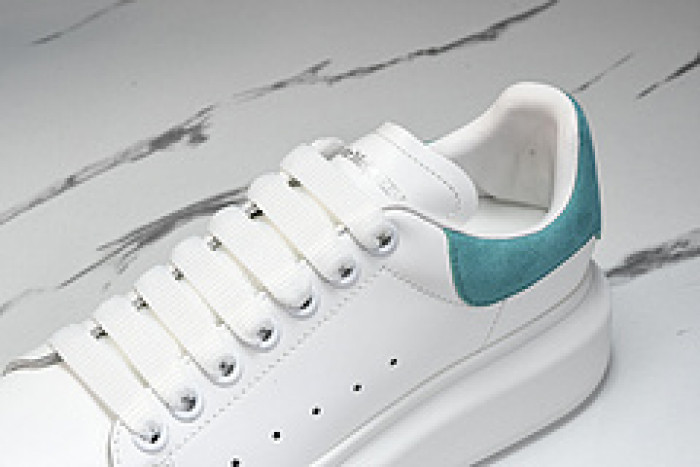 Alexander McQueen sneaker